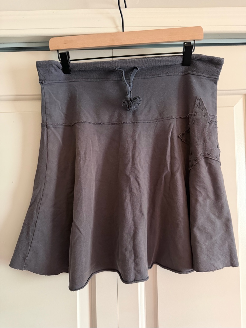 Forever 21 Gray Star Skirt.
